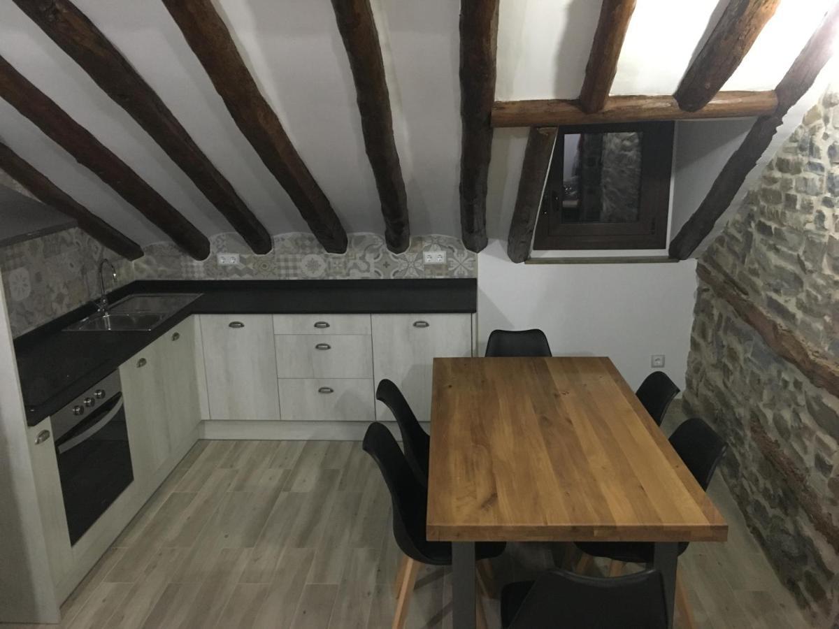 Apartamentos Bajo Pena Apartamentos Sanlorien El Pueyo de Araguás 외부 사진