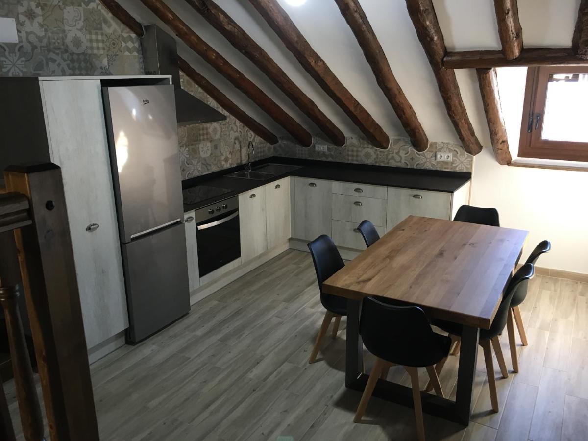 Apartamentos Bajo Pena Apartamentos Sanlorien El Pueyo de Araguás 외부 사진