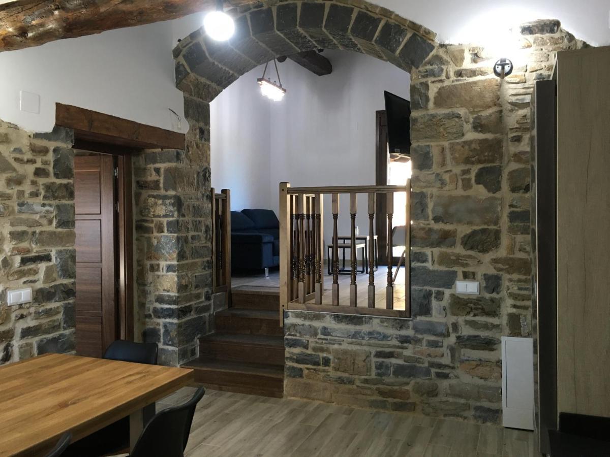 Apartamentos Bajo Pena Apartamentos Sanlorien El Pueyo de Araguás 외부 사진