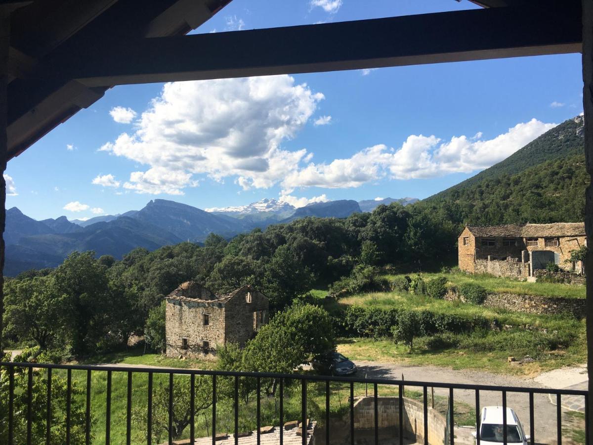 Apartamentos Bajo Pena Apartamentos Sanlorien El Pueyo de Araguás 외부 사진